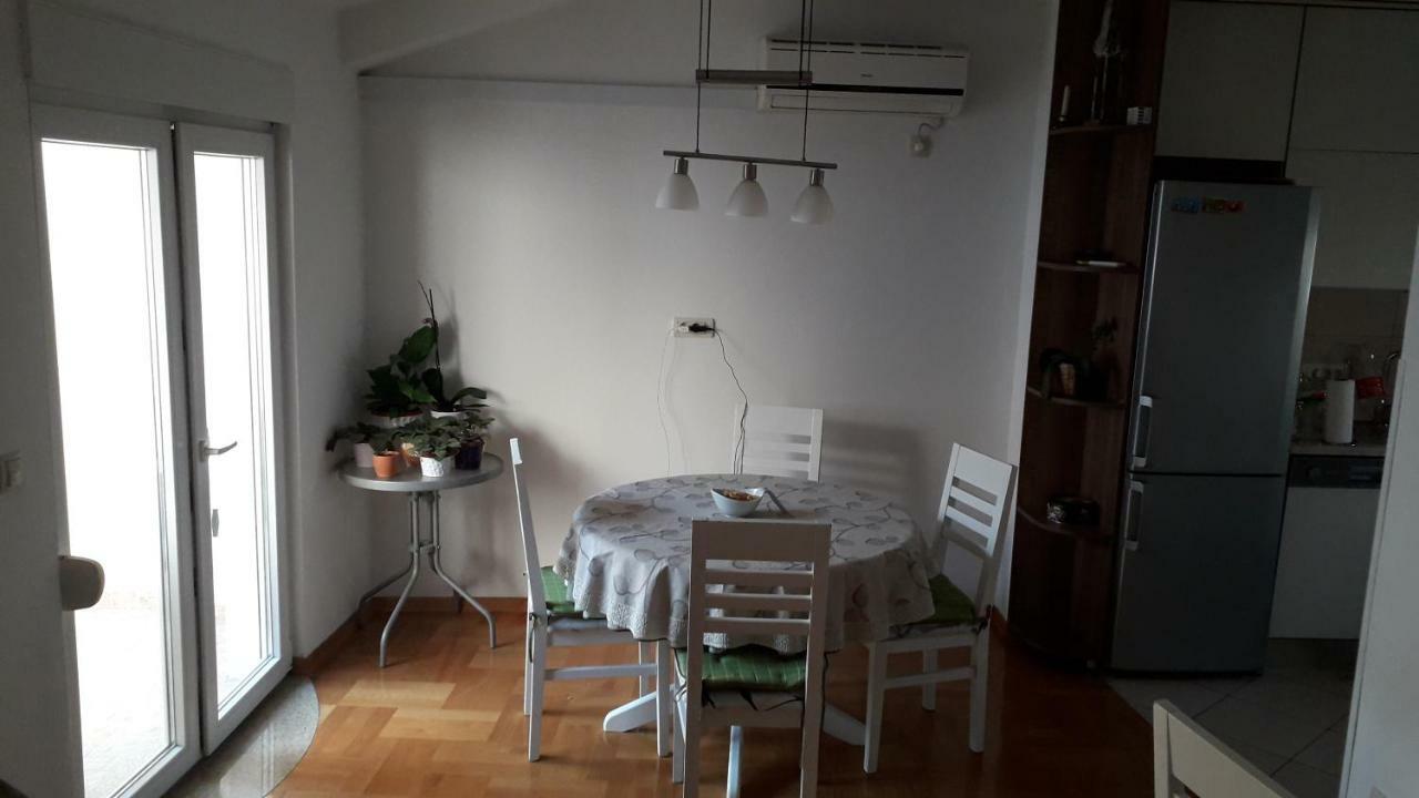 Apartmani Zilic Dugi Rat Eksteriør bilde