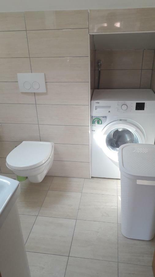 Apartmani Zilic Dugi Rat Eksteriør bilde