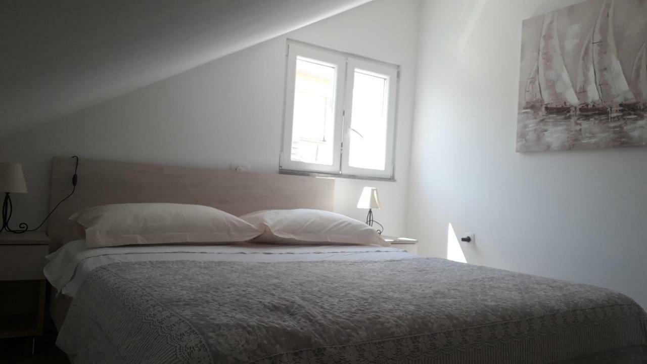 Apartmani Zilic Dugi Rat Eksteriør bilde