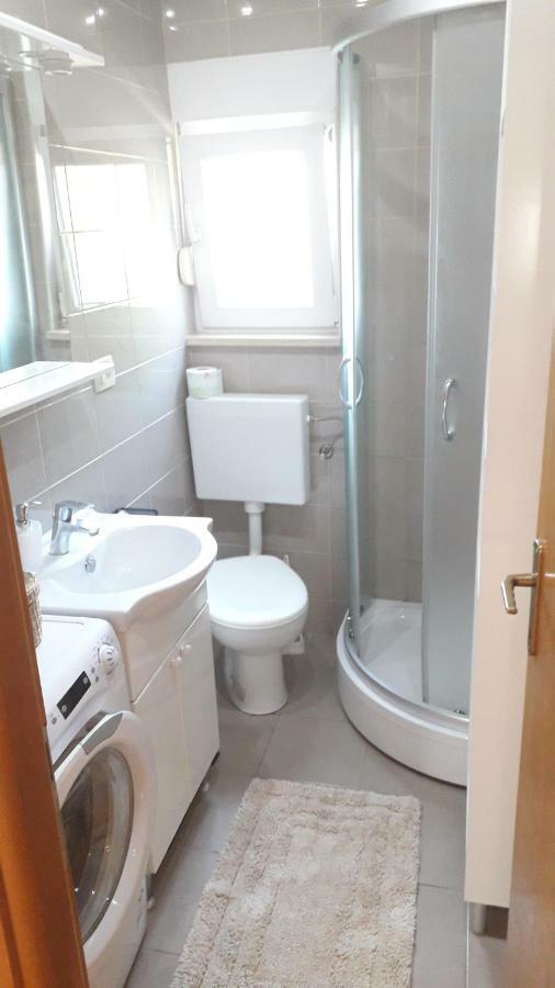 Apartmani Zilic Dugi Rat Eksteriør bilde