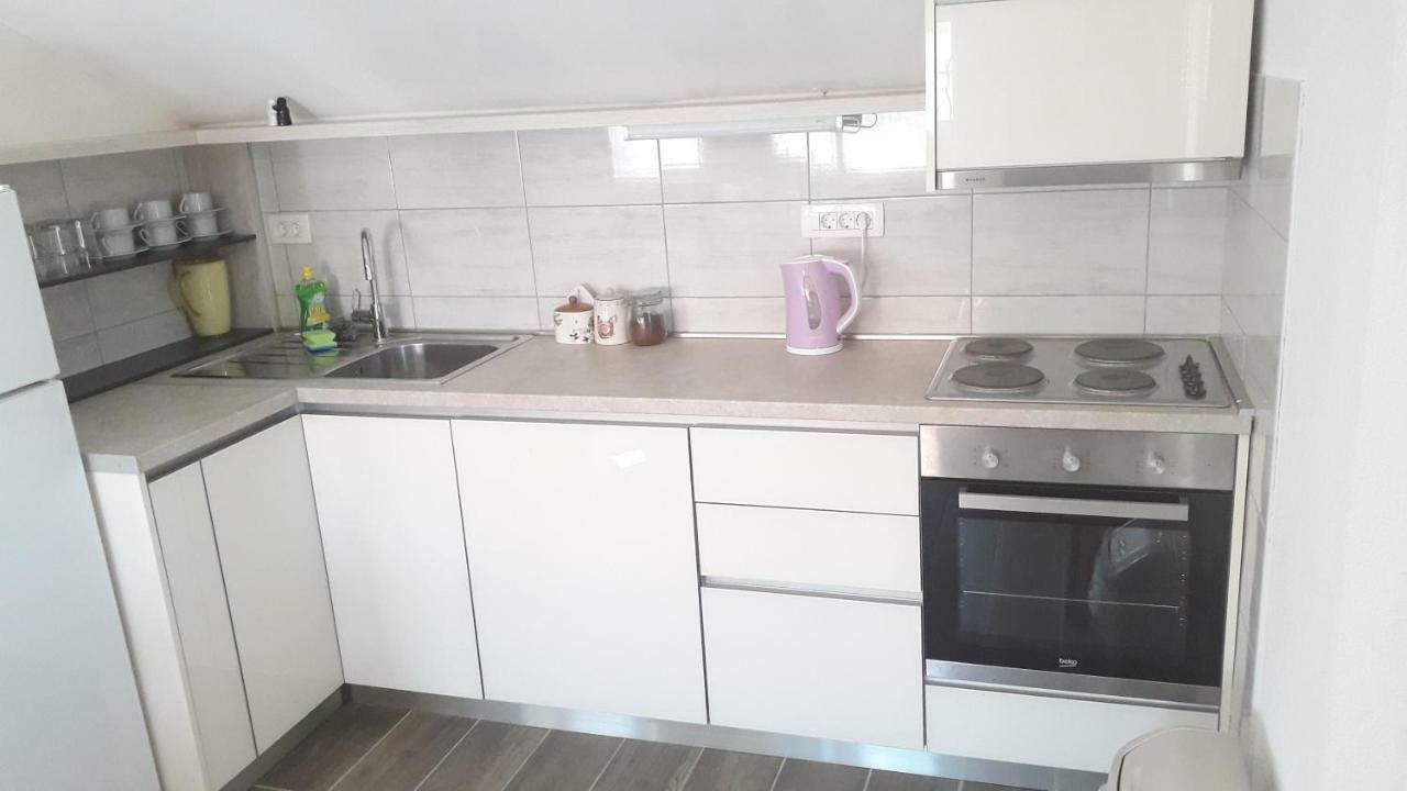 Apartmani Zilic Dugi Rat Eksteriør bilde