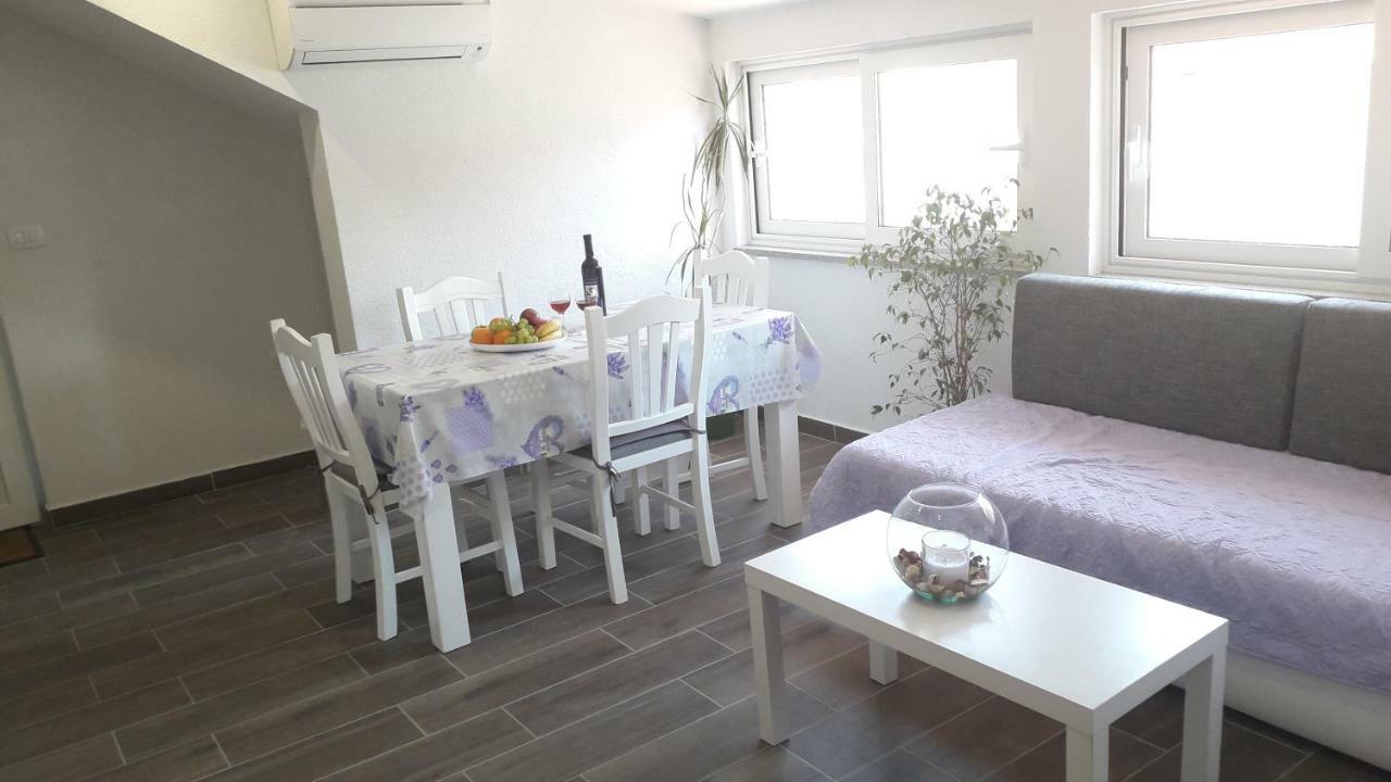 Apartmani Zilic Dugi Rat Eksteriør bilde